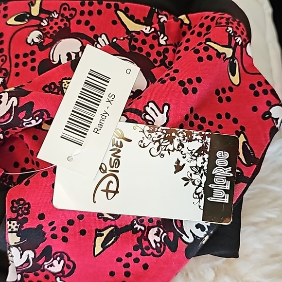 $FREE w/ Purchase: LuLa Roe Randy Baseball Tee w/ Disney Character 3/4 Sleeves - Picture 11 of 11